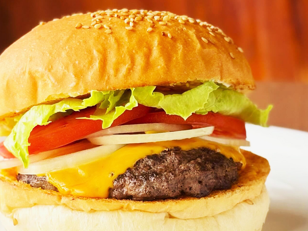 ボリュームのあるハンバーガー